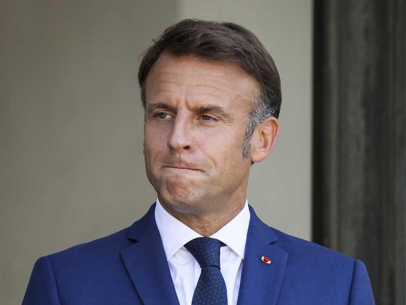Il familismo amorale che servirebbe a Macron