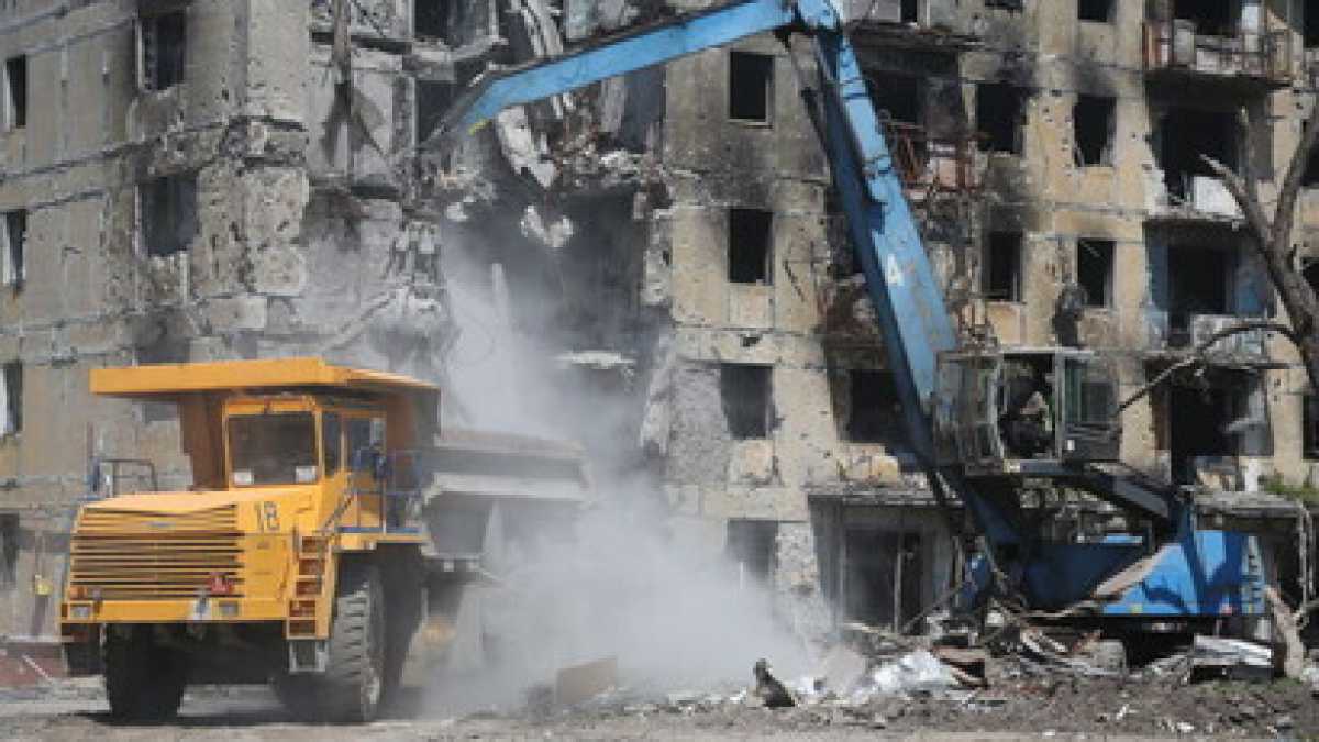 Immagine di Guerra Ucraina: Mariupol Distrutta, Simbolo di Devastazione