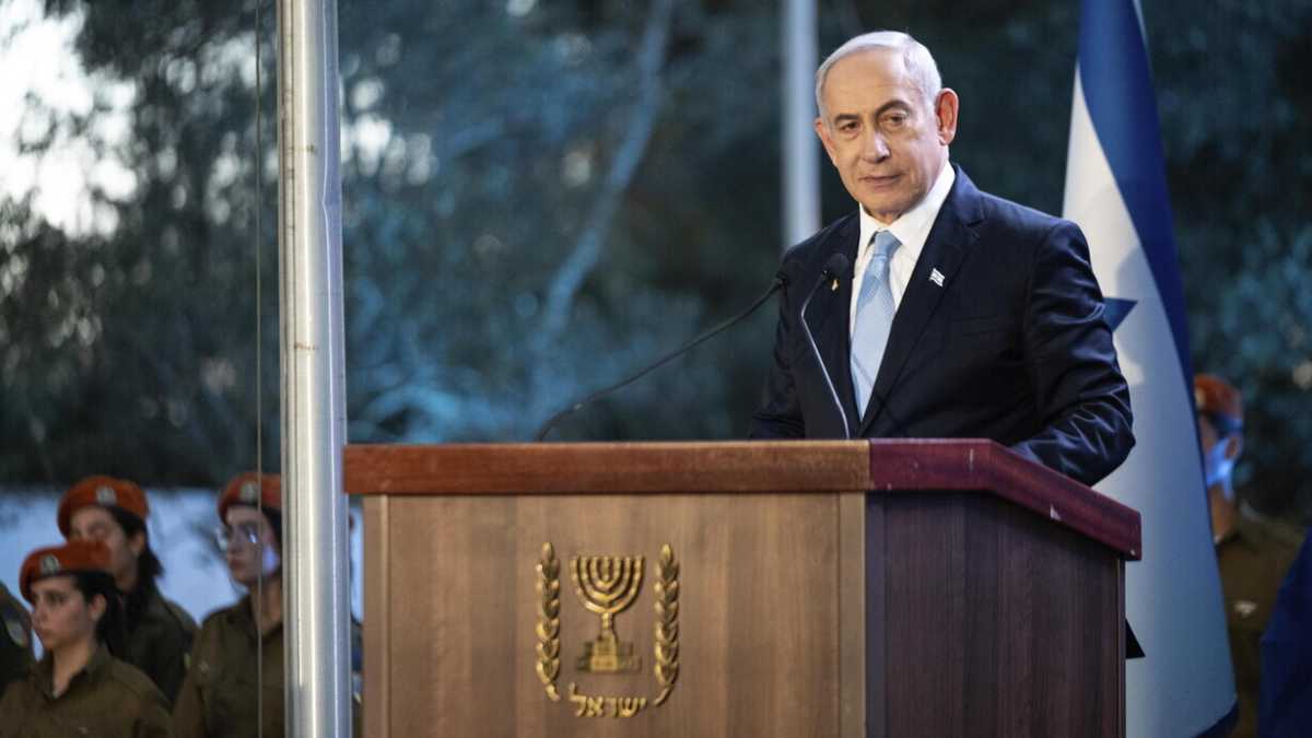 Immagine di Faccia pure il mondo intero, a volere Netanyahu cacciato cento volte