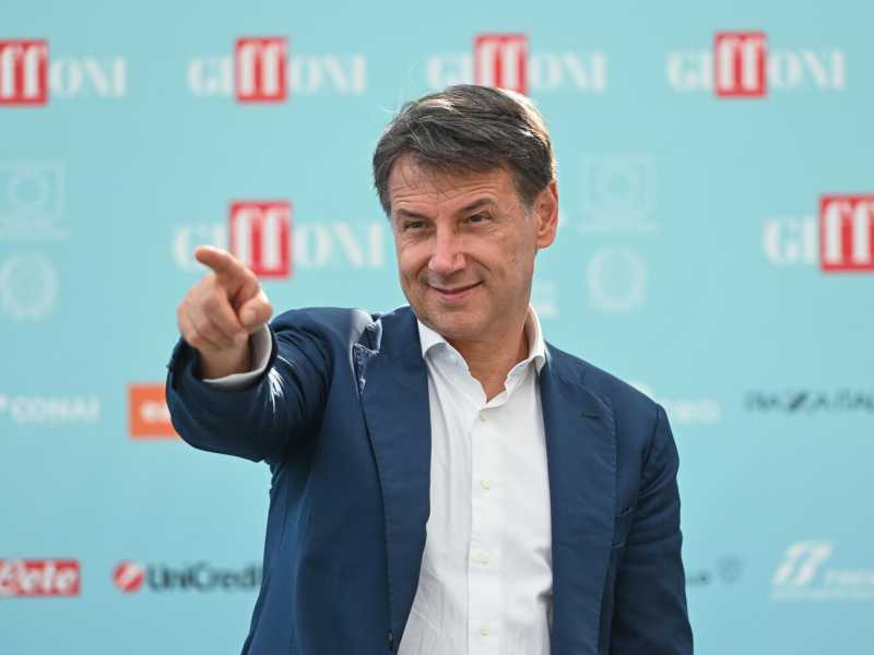 Conte contro il Pd: "Resuscitare Renzi è un inaccettabile harakiri"