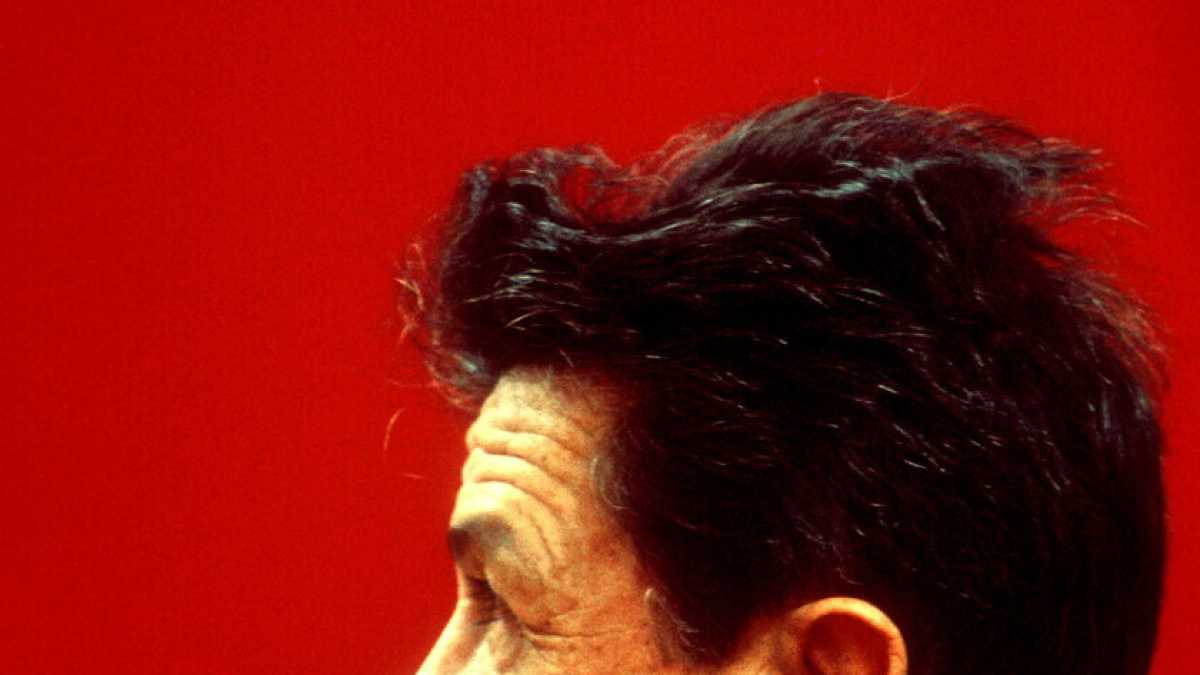 Immagine di Enrico Berlinguer, un mito che va bene per tutti: ognuno ha la sua versione