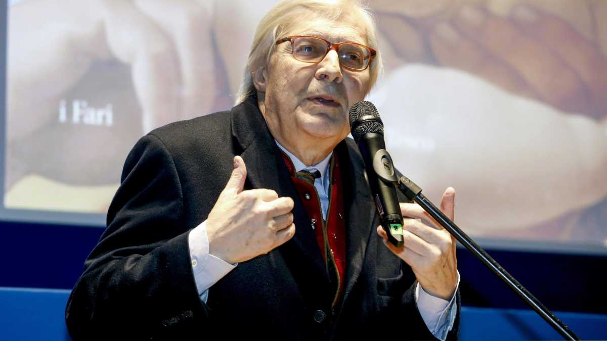 Immagine di Sgarbi: "Il caso Boccia? Sangiuliano dovrà spiegare. È il suo contrappasso”
