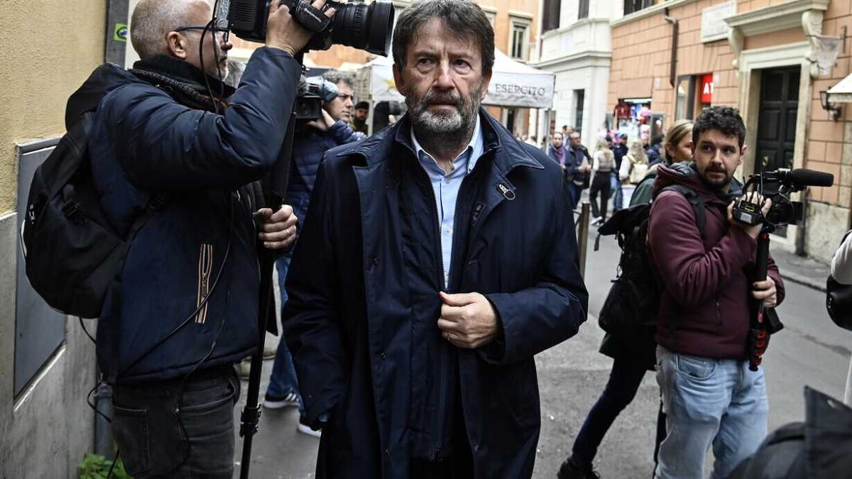 Immagine di Le altre chiavi di Pompei. Per Franceschini gala da 60 mila euro