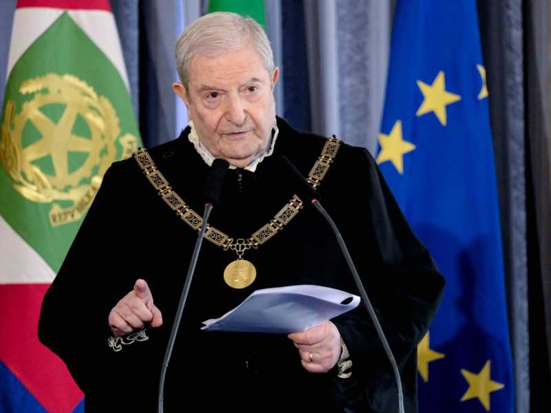 Il presidente della Corte Costituzionale Augusto Barbera (foto LaPresse)&nbsp;<br />