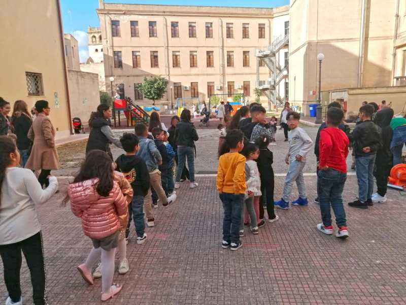 Più immigrati, unica chance di crescita economica per l’Italia, ora