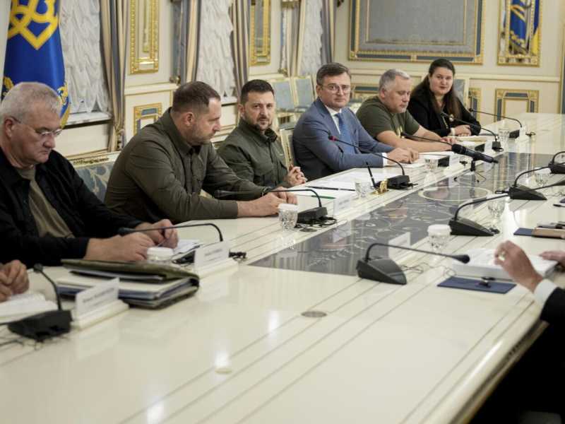 Le dimissioni a Kyiv, un nuovo governo per una nuova fase