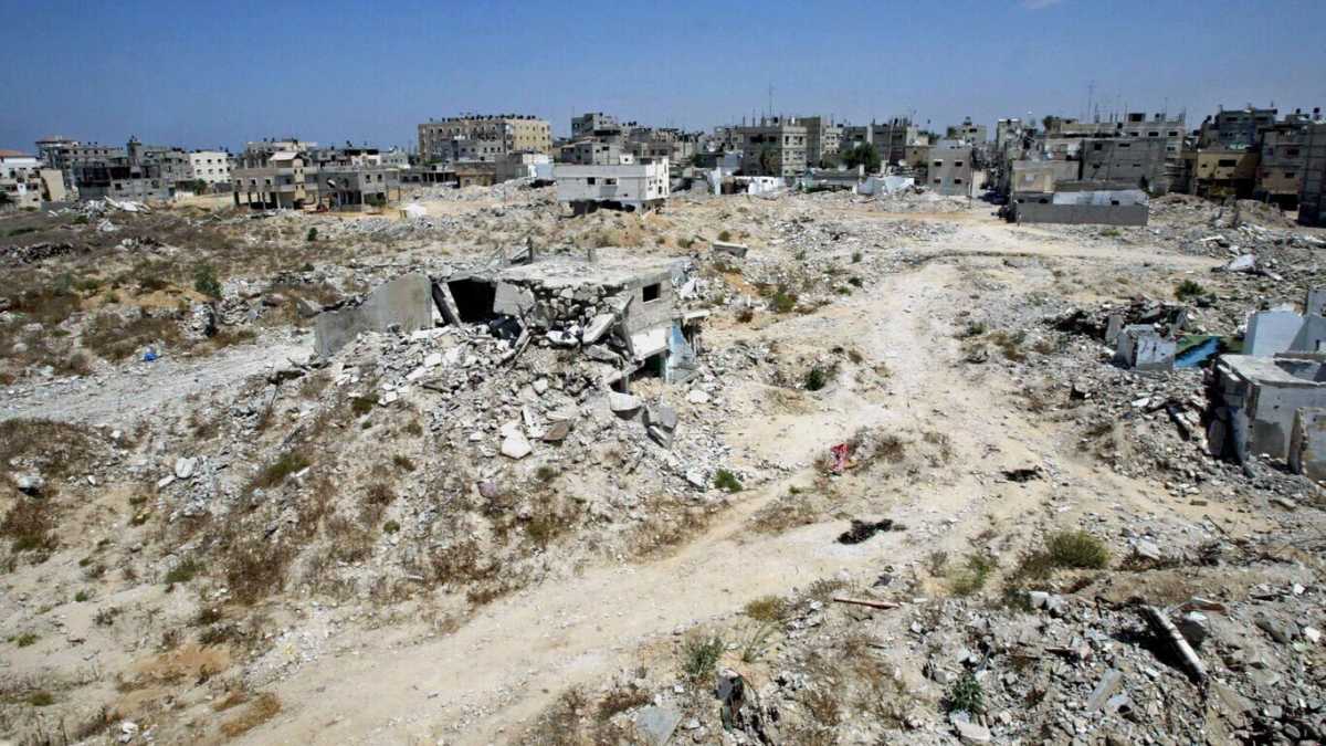 Immagine di La differenza tra chi agisce e chi parla lungo il Filadelfi, la strada tra Egitto e Striscia di Gaza