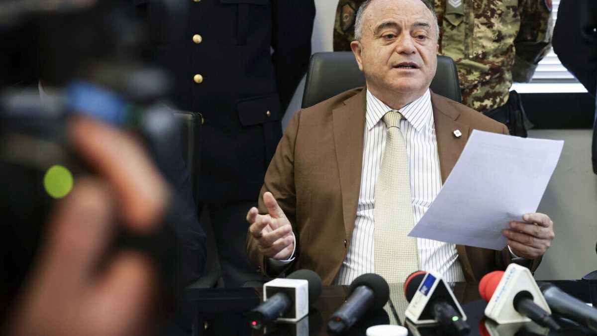 Immagine di L'ennesima conferenza stampa show di Gratteri, tra forca e attacchi ai politici