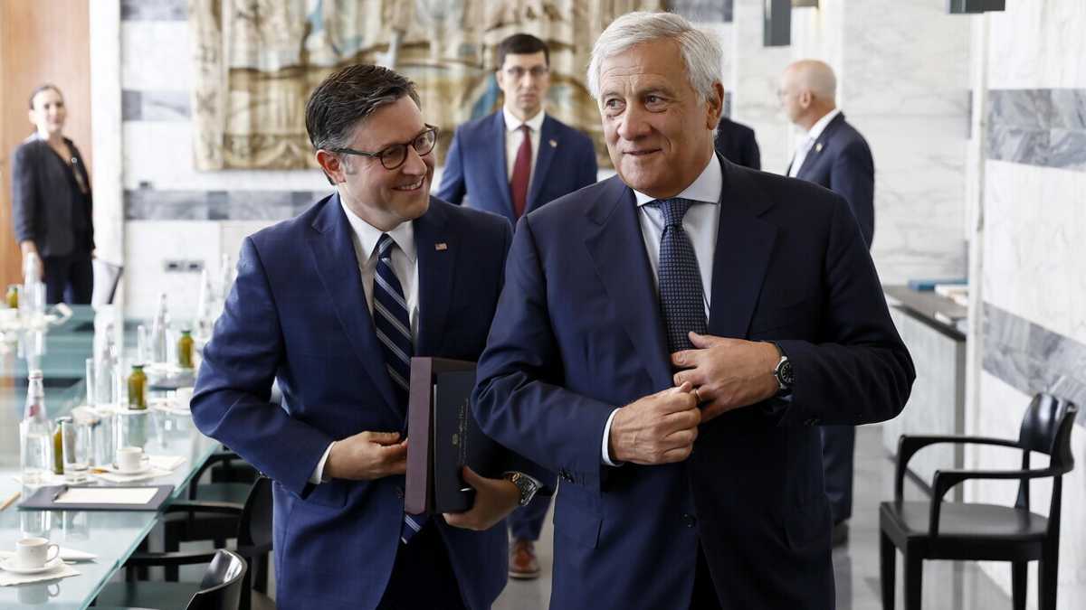 Immagine di Tajani chiede a Netanyahu di fermarsi. Chiacchiere con il ministro degli Esteri