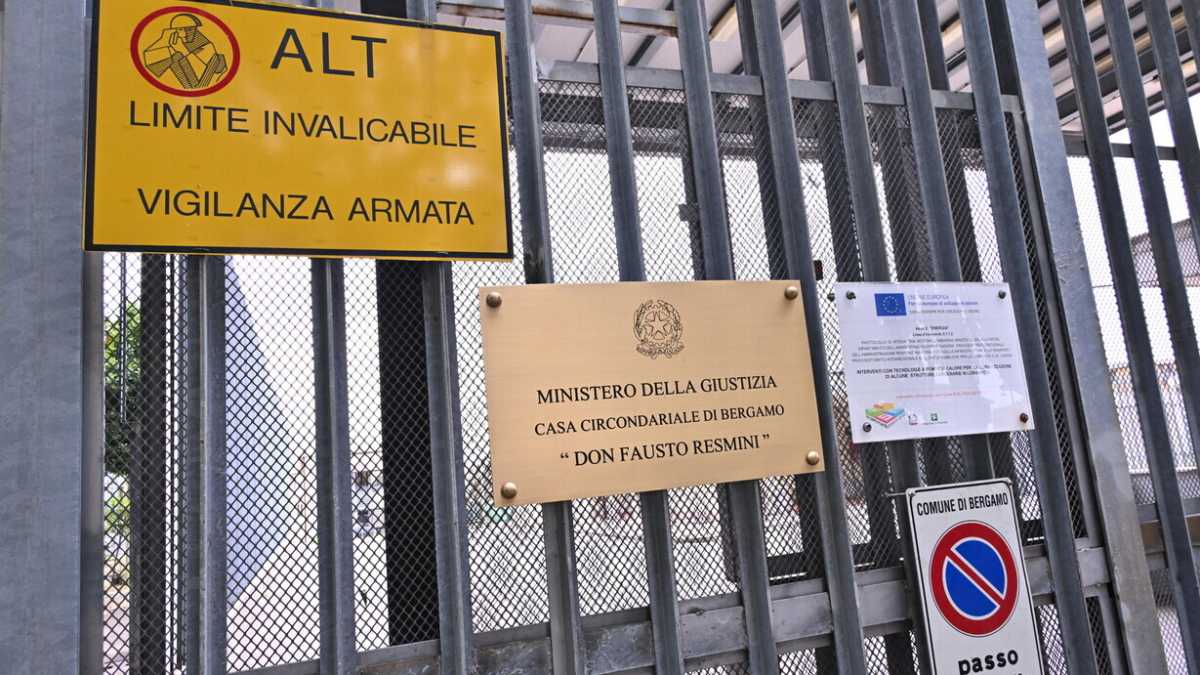 Immagine di L’estate torrida in cella è finita tra un uragano e un ragazzo morto carbonizzato