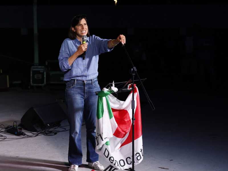 I dolori del campo largo e i silenzi di Schlein in Puglia su Renzi