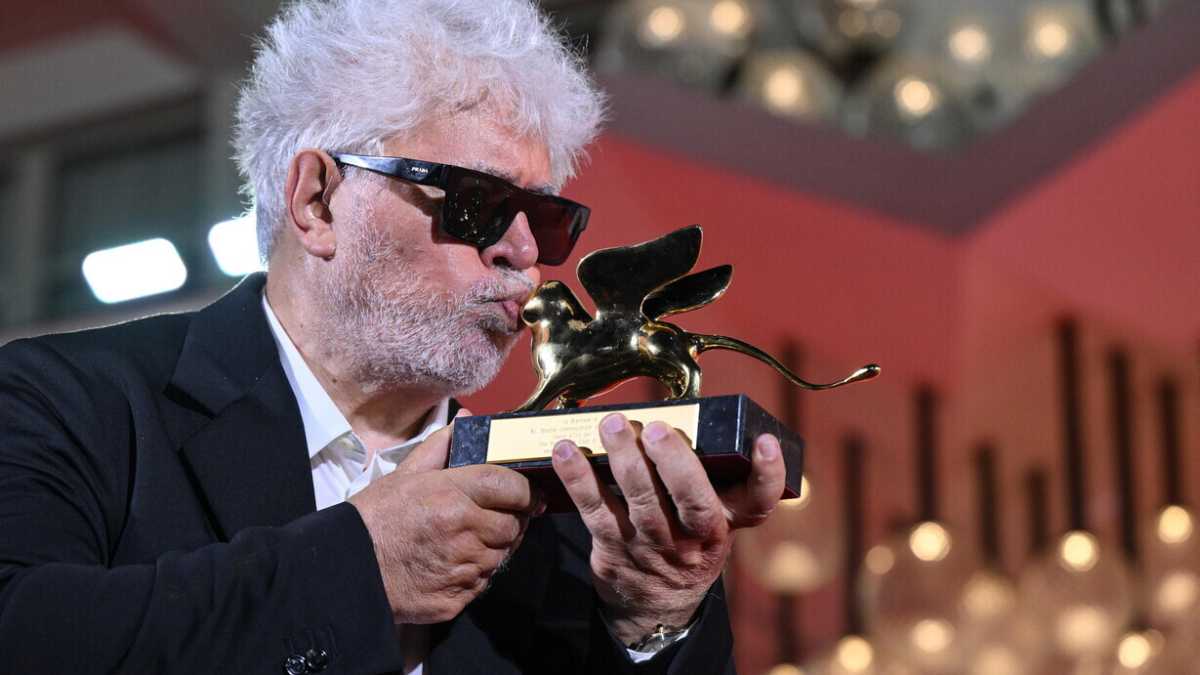 Immagine di A Venezia il Leone d'oro lo vince Almodovar (ma lo meritava Guadagnino)