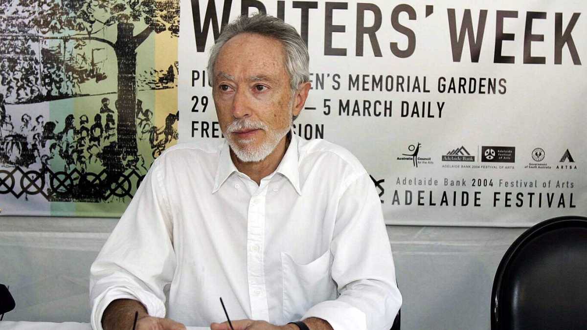 Immagine di Coetzee, ecco un grande autore v-i-v-e-n-t-e