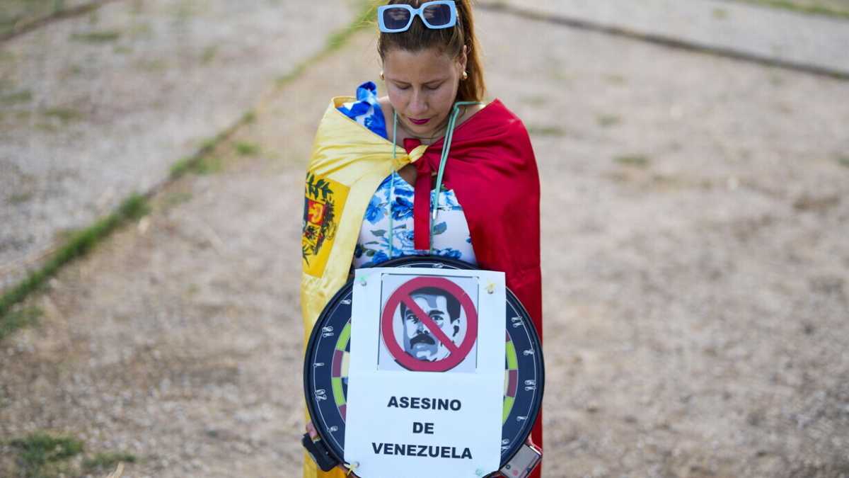 Immagine di La repressione di Maduro costringe il leader dell'opposizione a fuggire in Spagna