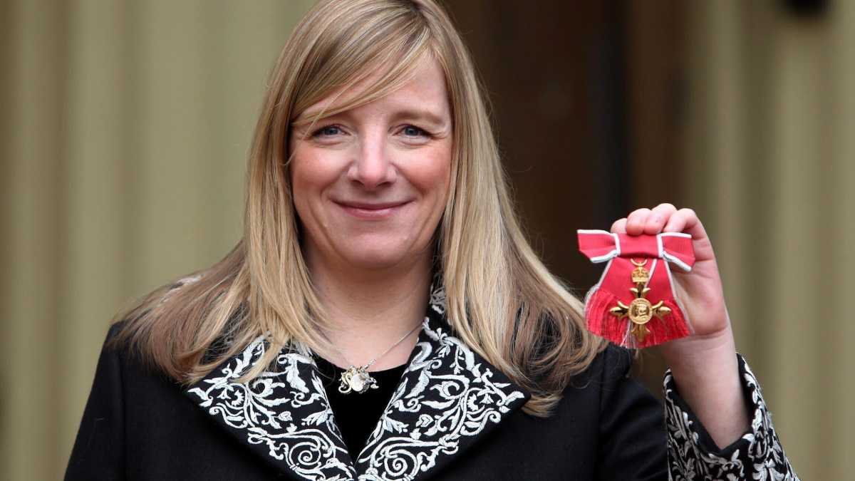 Immagine di Sarah Burton da Givenchy. La moda non è per i giovani