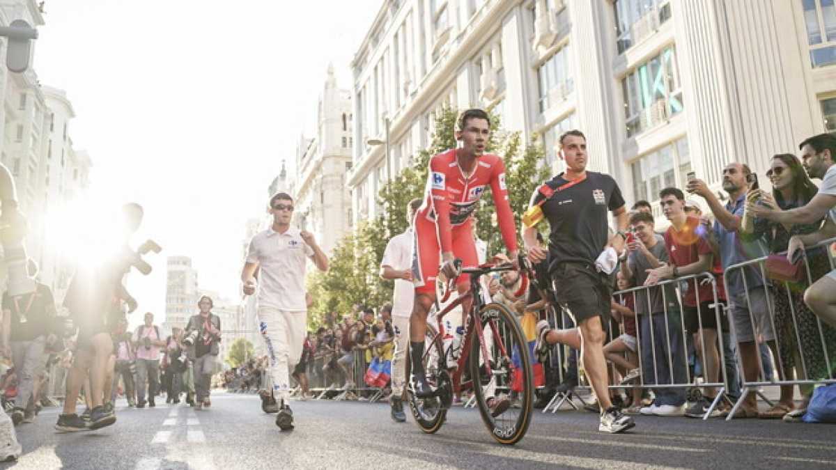 Immagine di "Niente era ovvio in questa Vuelta", niente è ovvio in Primoz Roglic