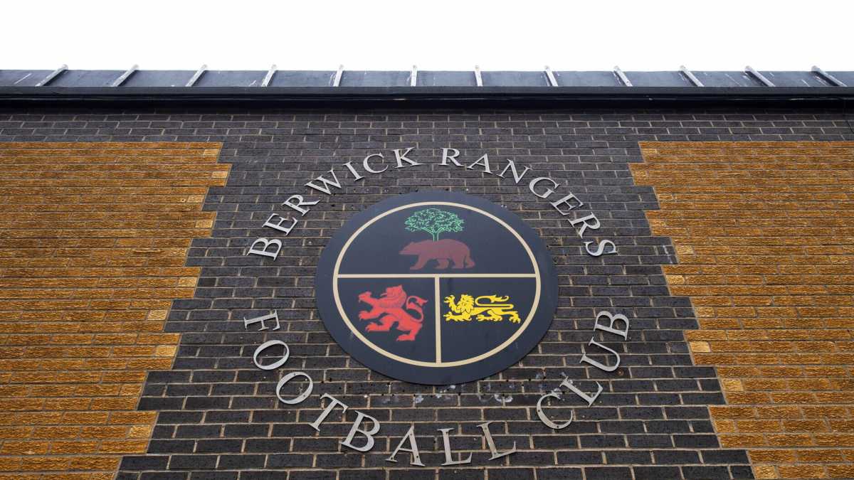 Immagine di Benvenuti a Berwick-upon-Tweed, dove il calcio se ne frega di storia e geografia