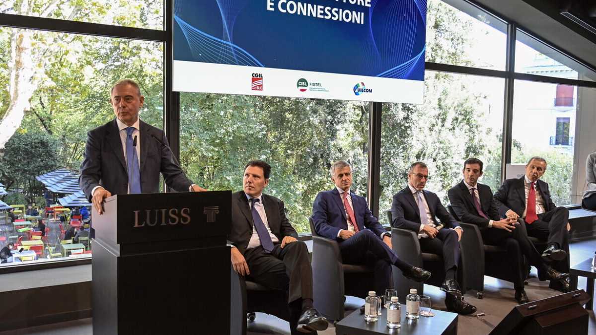 Immagine di Le Tlc italiane possono ancora essere d’esempio per l’Ue? Una strada c’è