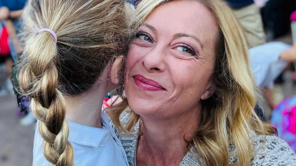 Immagine di Giorgia Meloni e gli altri, quando la sindrome del complotto porta alla paranoia
