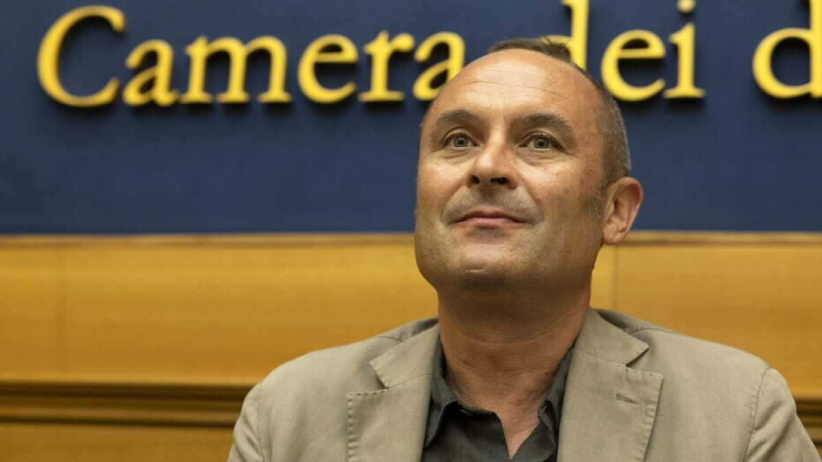 Immagine di Enrico Costa incontra Tajani: passa a Forza Italia