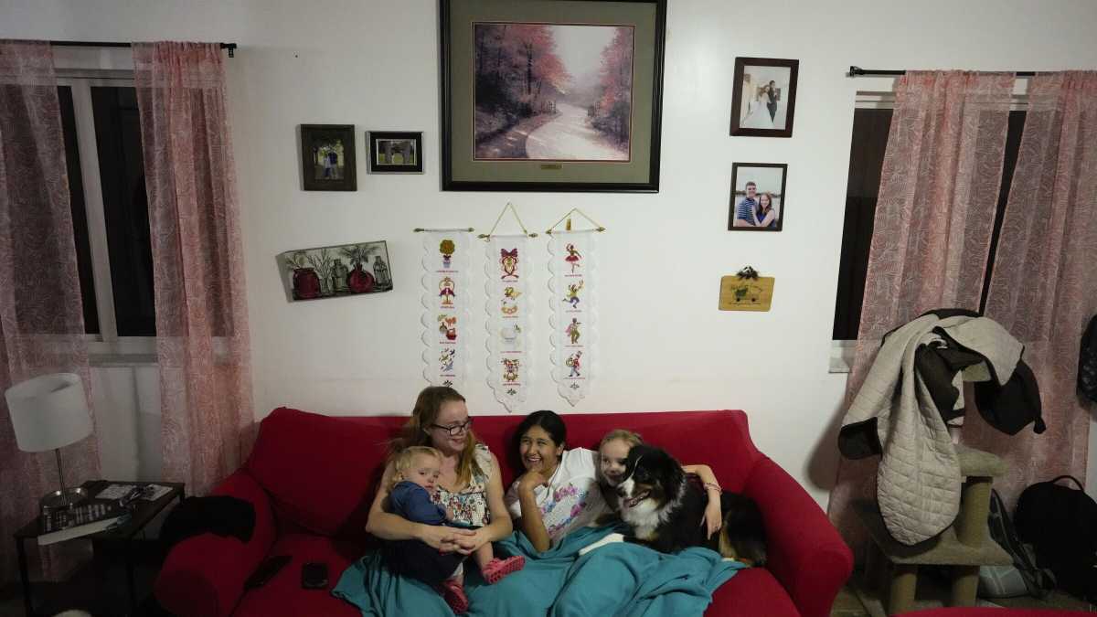 Immagine di Paradiso: spaghetti con ketchup, madre single, figlia teen e dramma in arrivo