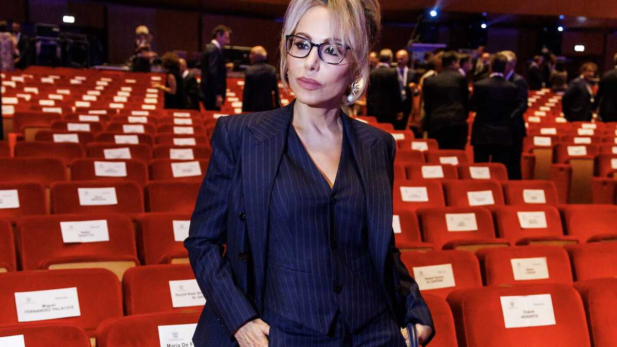 Immagine di Marina Berlusconi incontra Draghi. I movimenti di Gianni Letta. Meloni sempre più infuriata