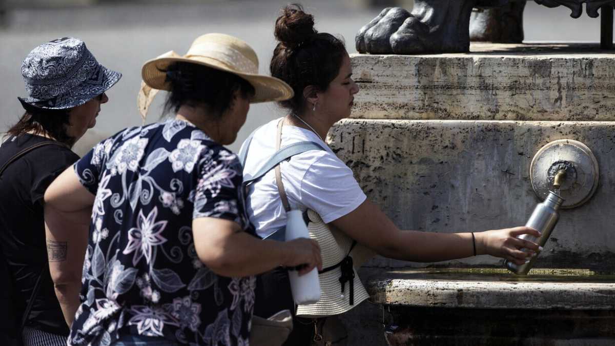 Immagine di "Il turismo di massa va frenato, fa male anche alle imprese"