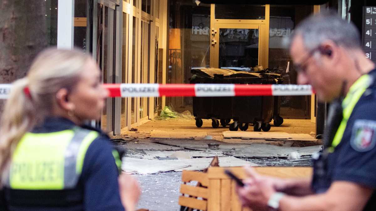 Immagine di Ci sarebbe la Mocromafia dietro l'esplosione nel centro di Colonia. Di cosa si tratta