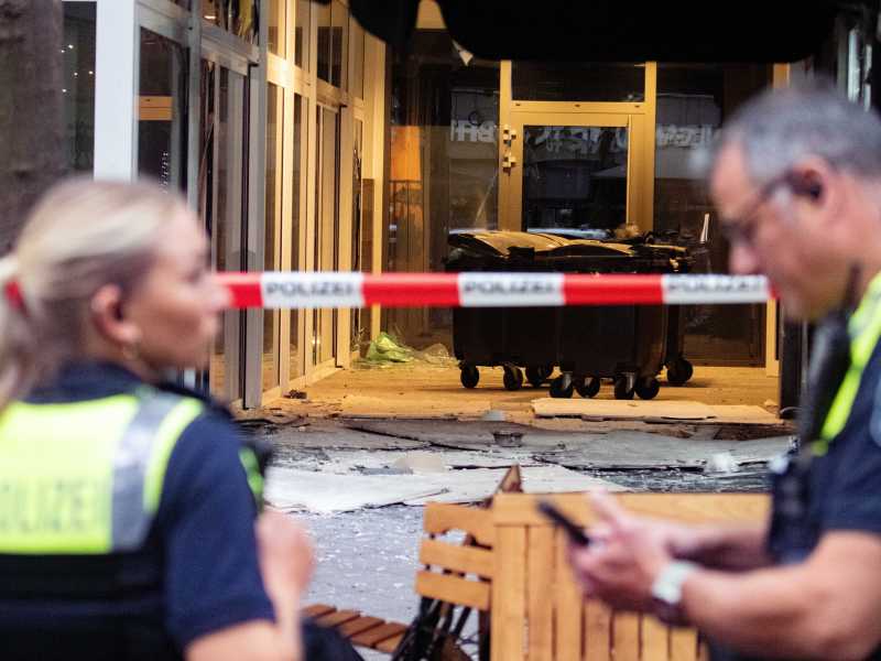 Ci sarebbe la Mocromafia dietro l'esplosione nel centro di Colonia. Di cosa si tratta