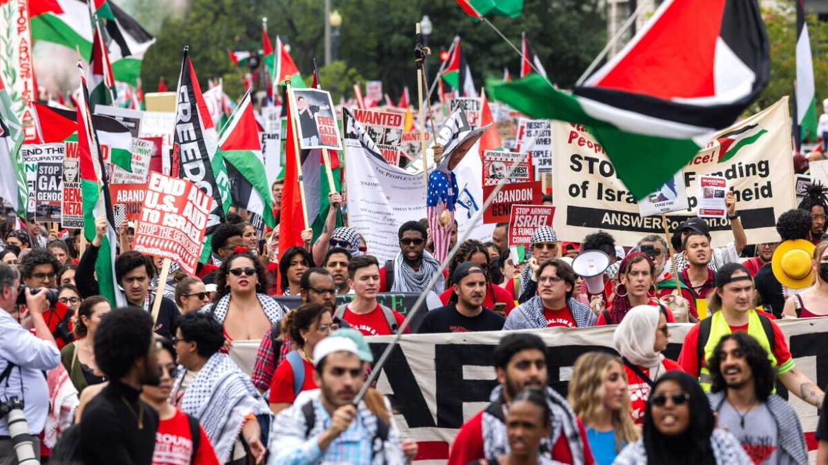 Immagine di "Diamo un milione di dollari a chi organizza un Gay Pride a Gaza o Ramallah"