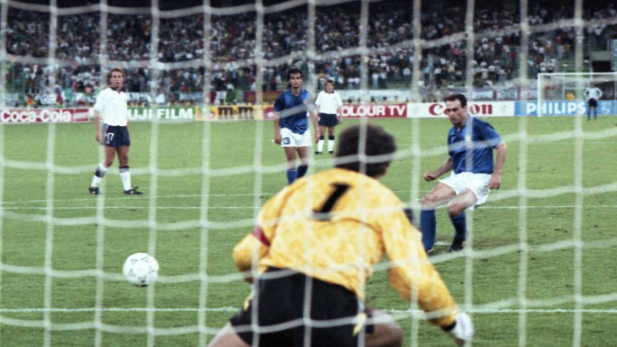 Immagine di Totò Schillaci, l'uragano calcistico di un'estate italiana