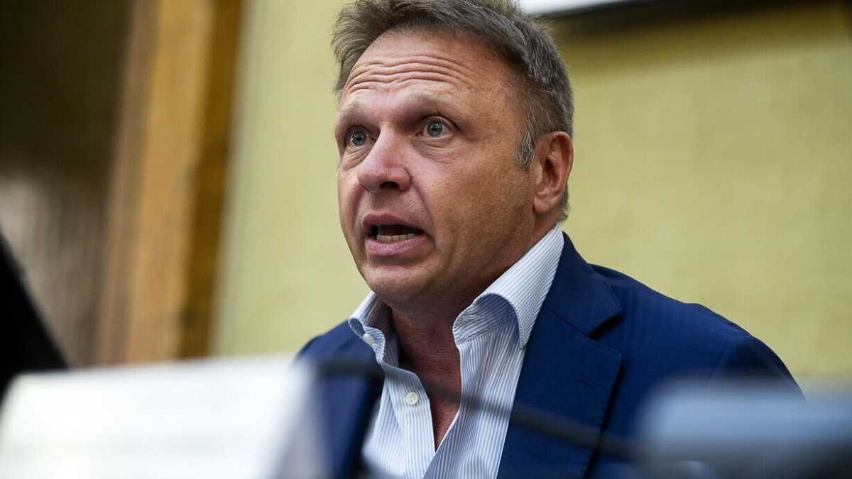 Immagine di Lollo e la lingua blu. La nuova epidemia preoccupa. Ma, come con la Psa, il ministro prende tempo