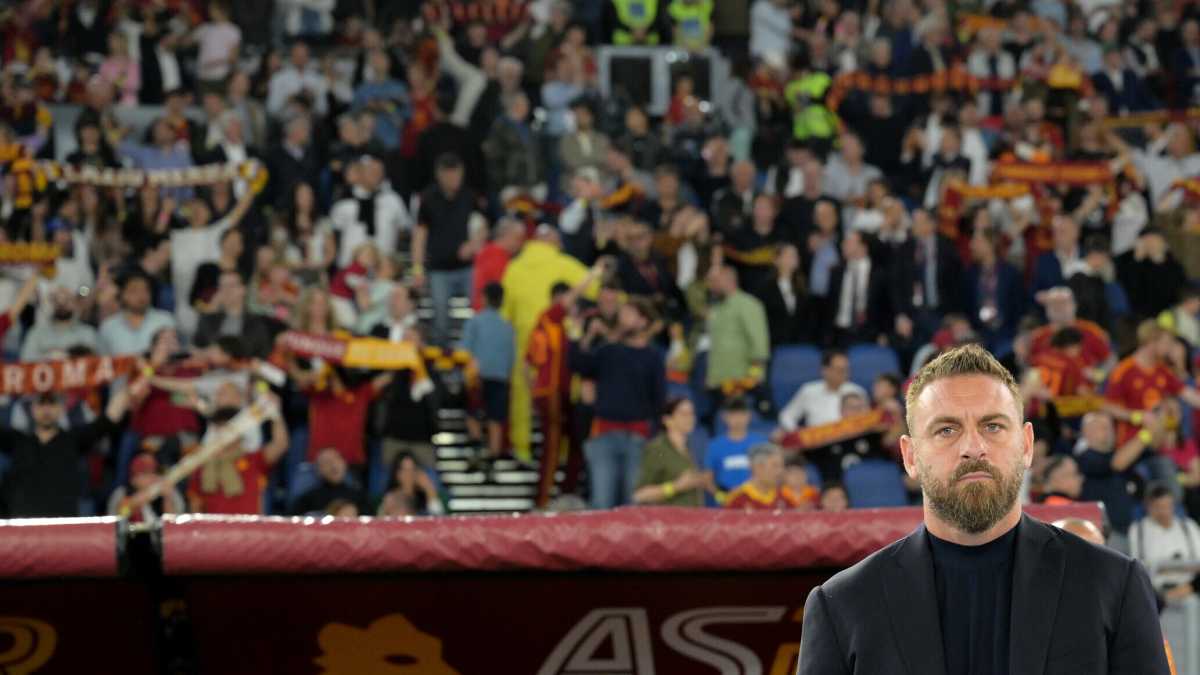 Immagine di Capitani nella tormenta, la Roma e l'eterna maledizione dell'addio. Una cronistoria