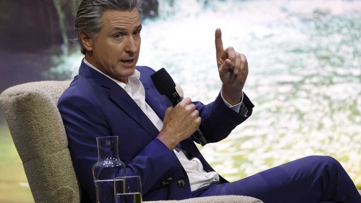 Immagine di La California è spaventata dall'IA e la vieta nel cinema (e per le elezioni)