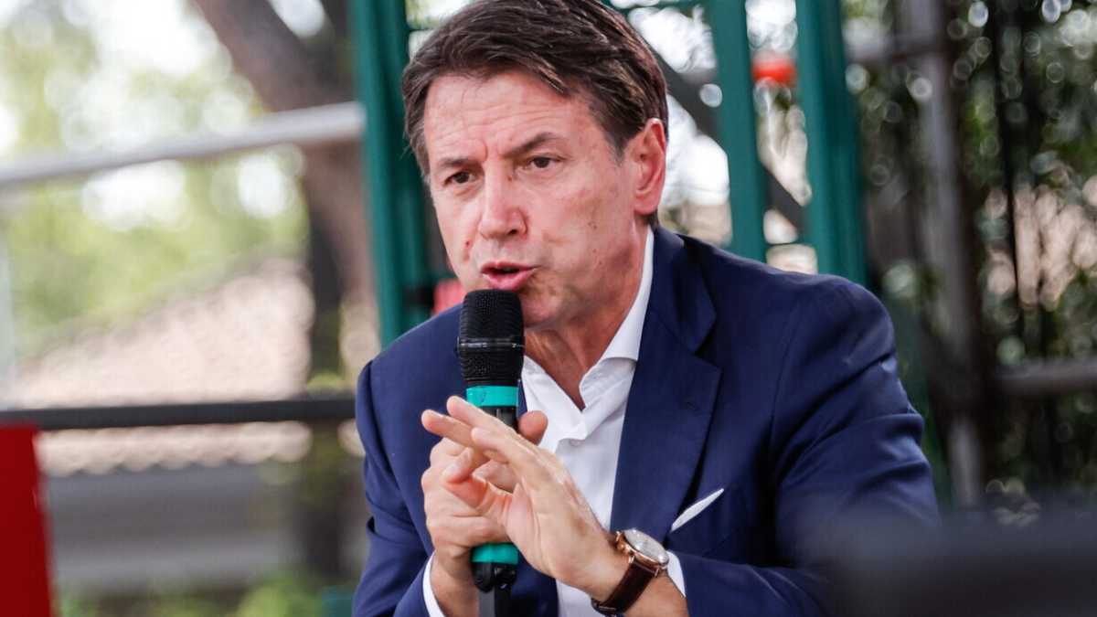 Immagine di Le proposte del M5s in politica estera: disarmo, ruolo della Nato e tetto alle spese militari