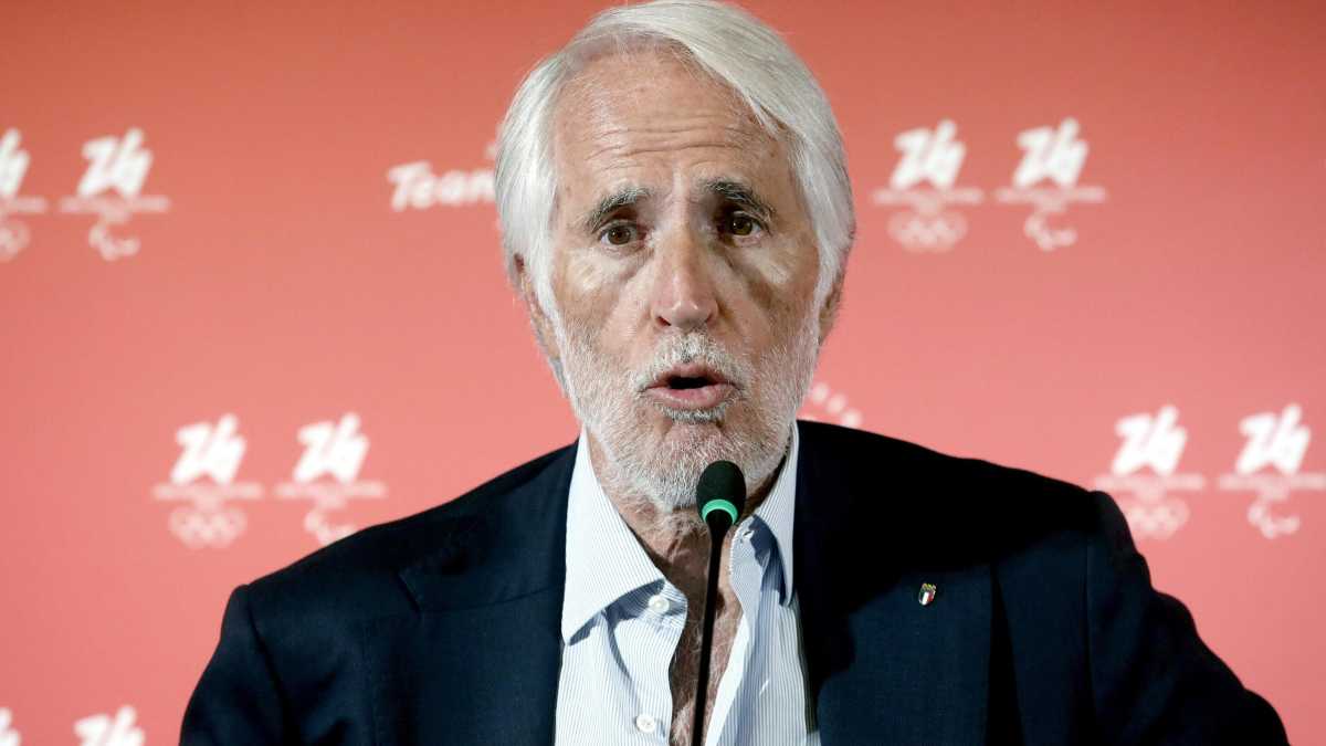 Immagine di Che folla sul carro del perdente