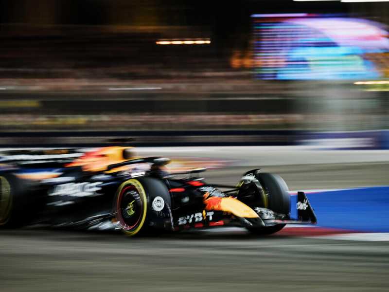 Il regalo di Daniel Ricciardo a Verstappen