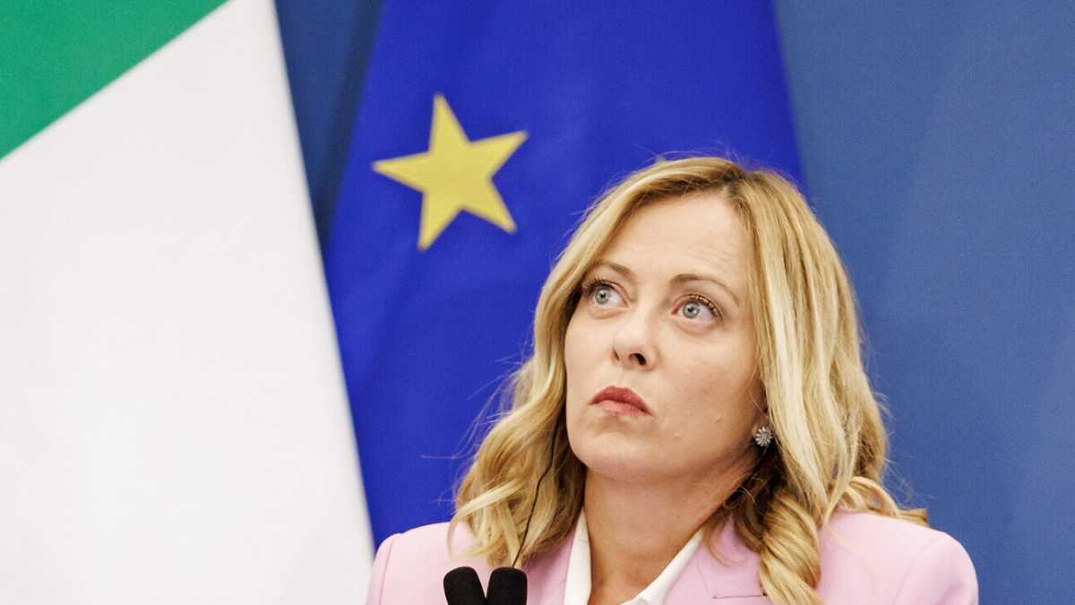 Immagine di I sondaggi danno un centrodestra solido: Forza Italia sopra la Lega, Fratelli d'Italia perde lo 0,2 per cento