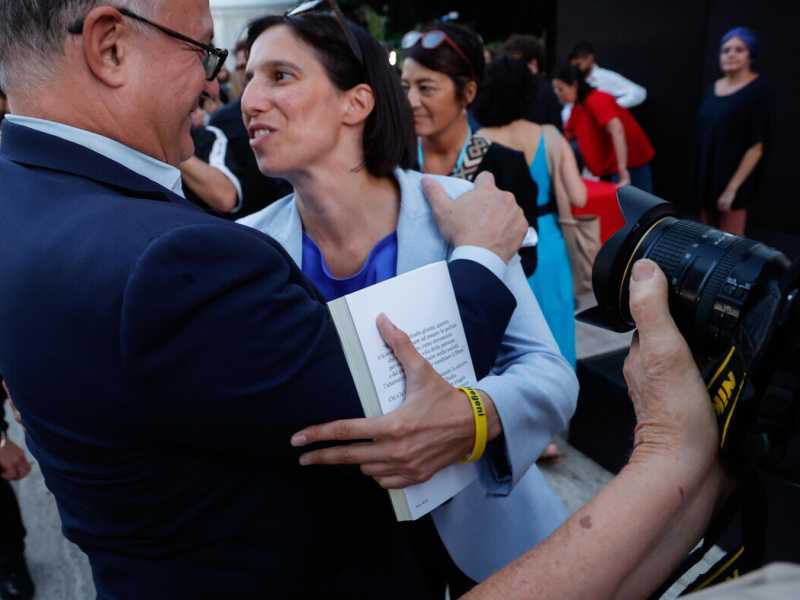 Gualtieri: “Mi ricandido”. Ma il collettivo del Nazareno pensa a Di Biase