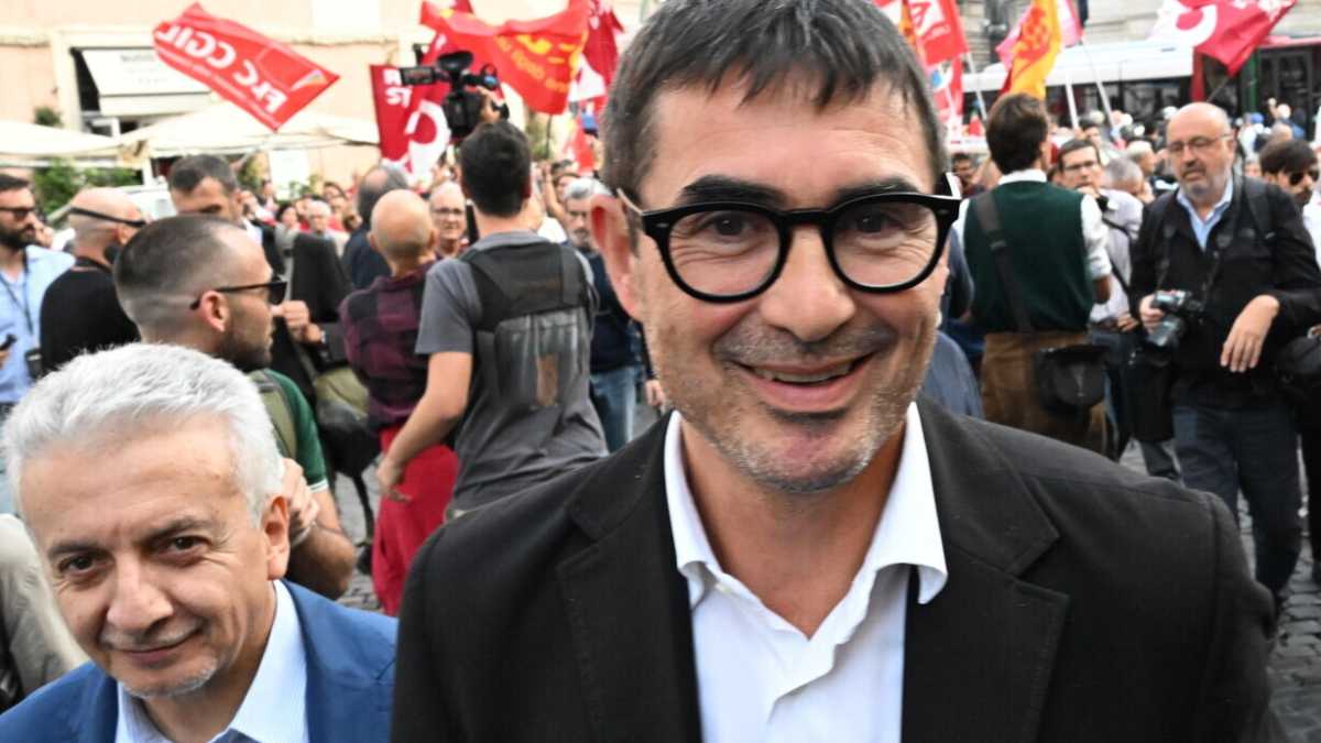 Immagine di Fratoianni: "La nomine Rai? Non abbiamo tradito il Pd. Con Schlein ho un rapporto bellissimo"
