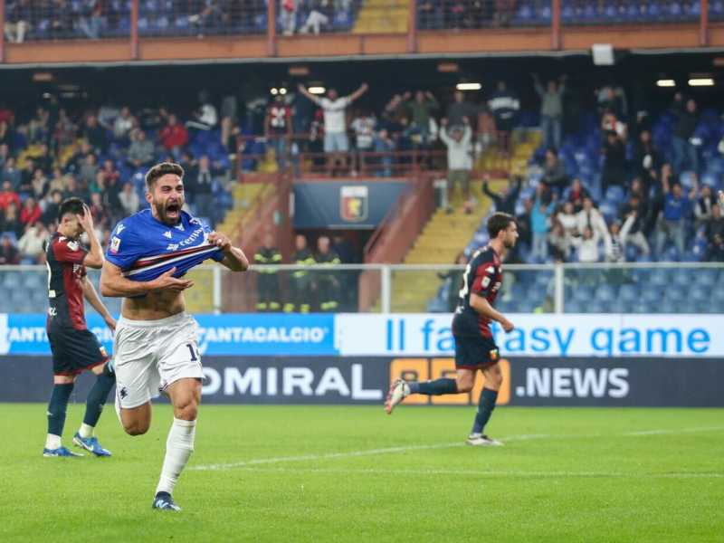 Fabio Borini esulta dopo il gol del pareggio della Sampdoria contro il Genoa (foto LaPresse)