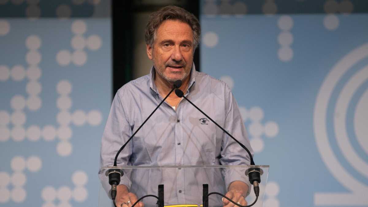 Immagine di Mario Tozzi, le pale eoliche e il Duomo di Orvieto