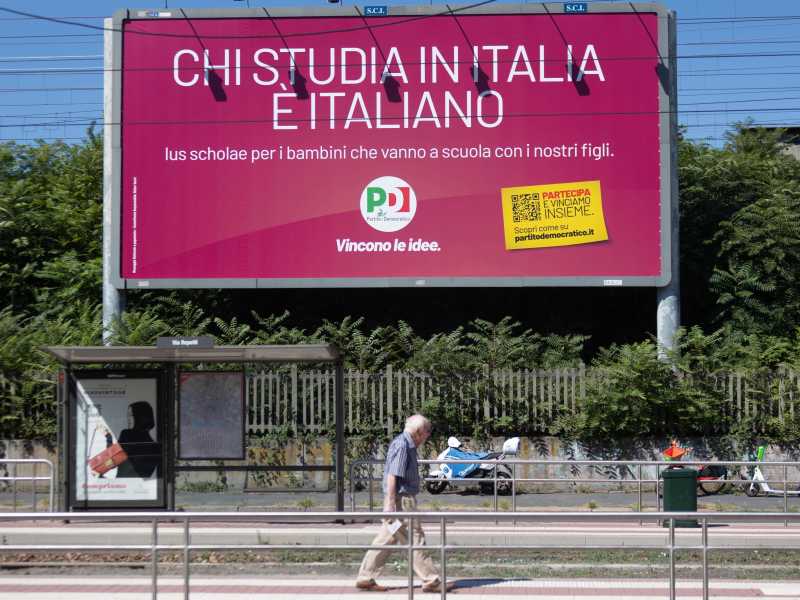 “La legge sulla cittadinanza non può attendere”, dice il Pd dopo non averla fatta per tredici anni