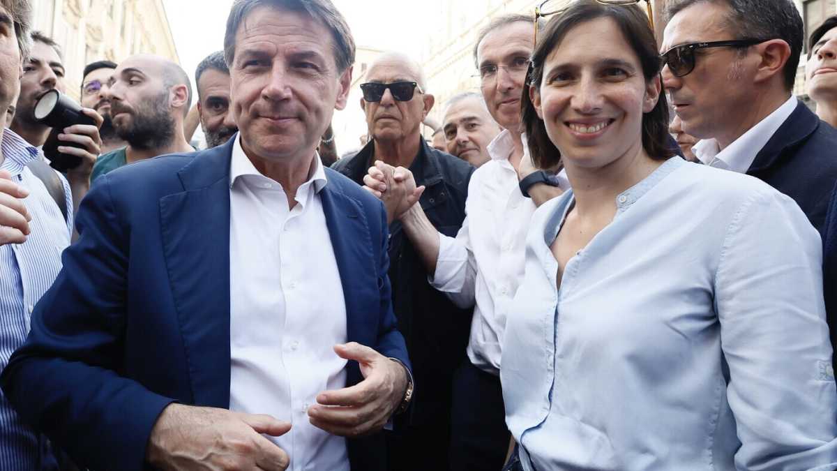 Immagine di Mugugni dem su Conte e Schlein, ma la segretaria non cambia rotta