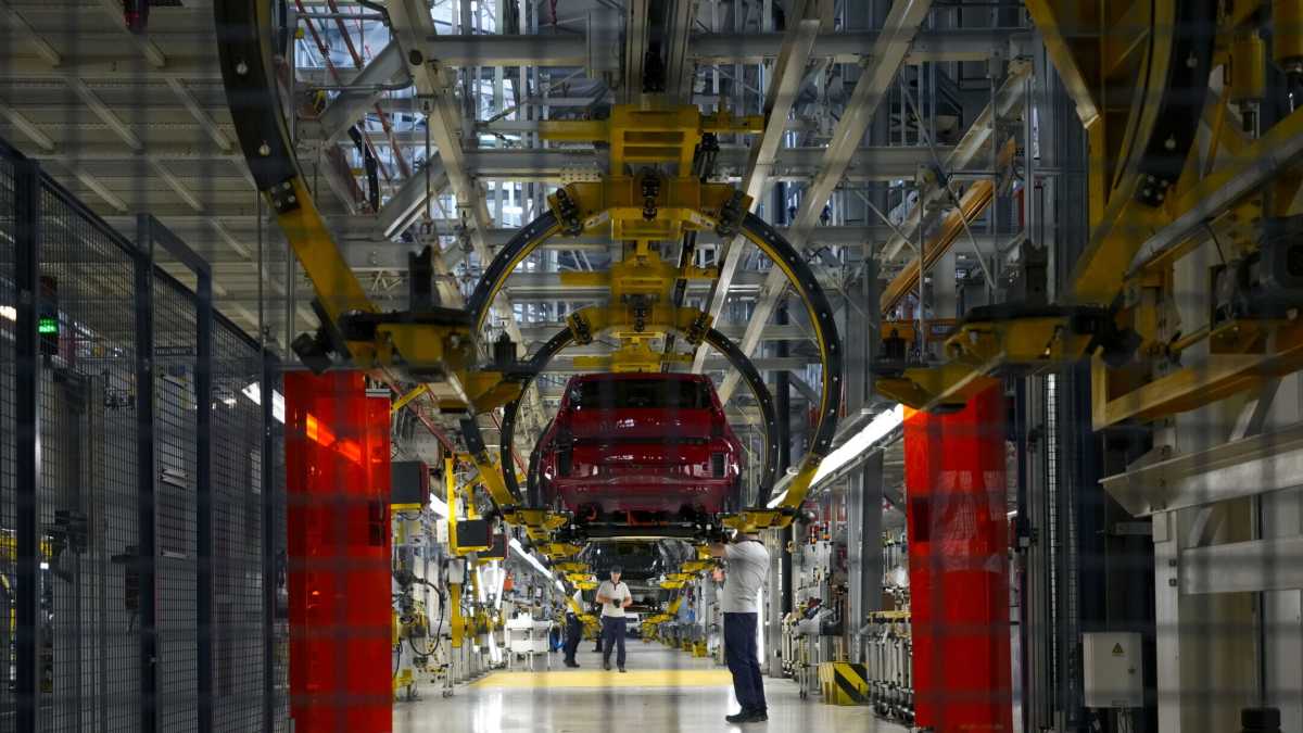 Immagine di Il tonfo in Borsa di Stellantis apre alle nozze con Renault