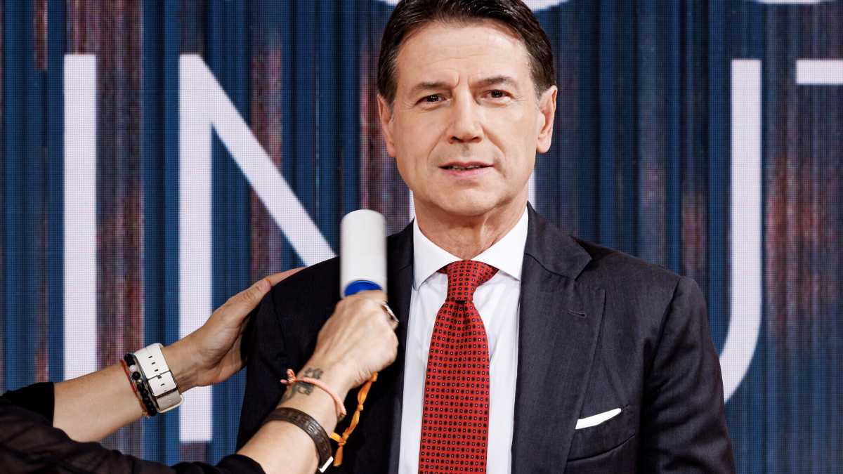 Immagine di Proposta alla Germania: vi diamo un Conte in cambio di una capitana