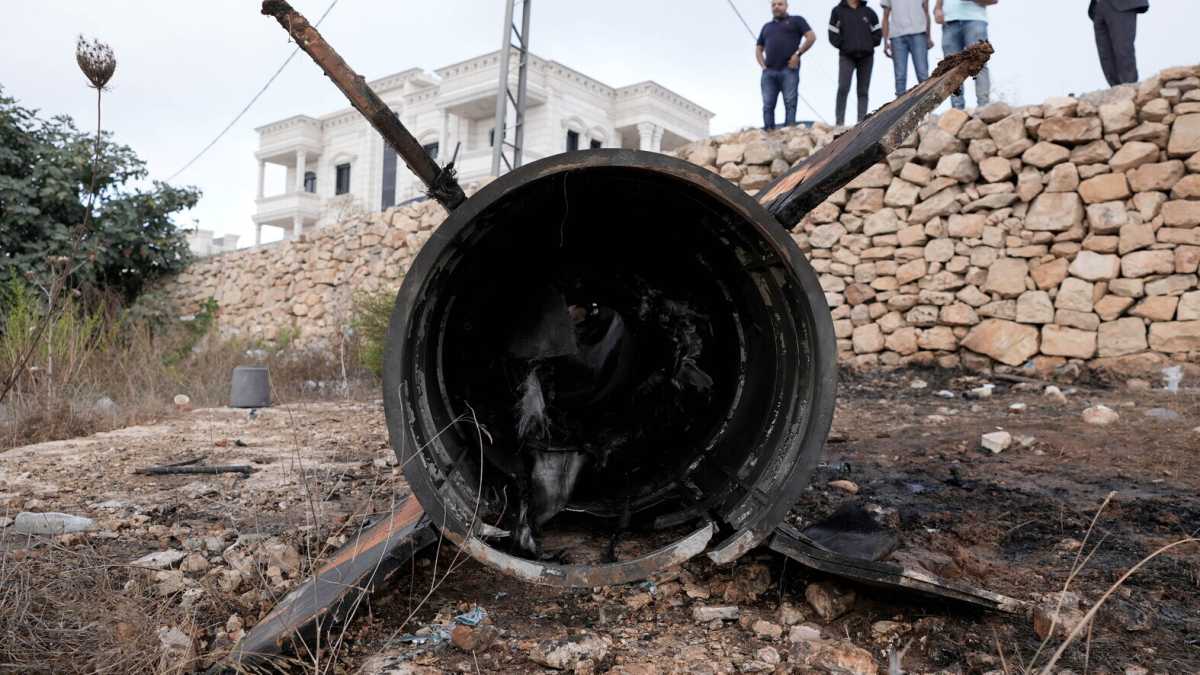 Immagine di Per Israele Guterres è "persona non grata". Netanyahu promette di reagire all'attacco dell'Iran