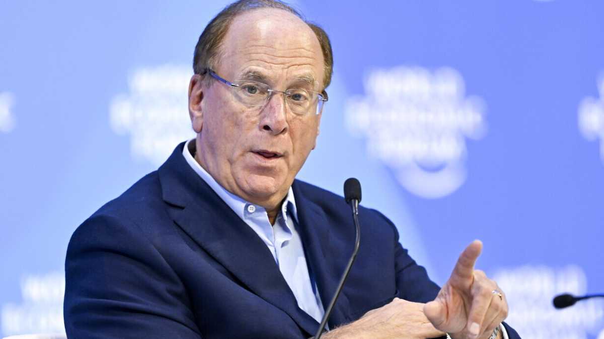 Immagine di Il governo scommette in una collaborazione con BlackRock anche sui porti