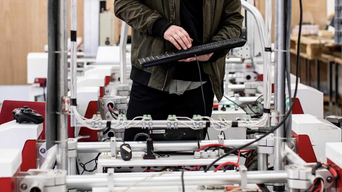 Immagine di UniCredit lancia borse di studio per gli STEM in Lombardia e Campania