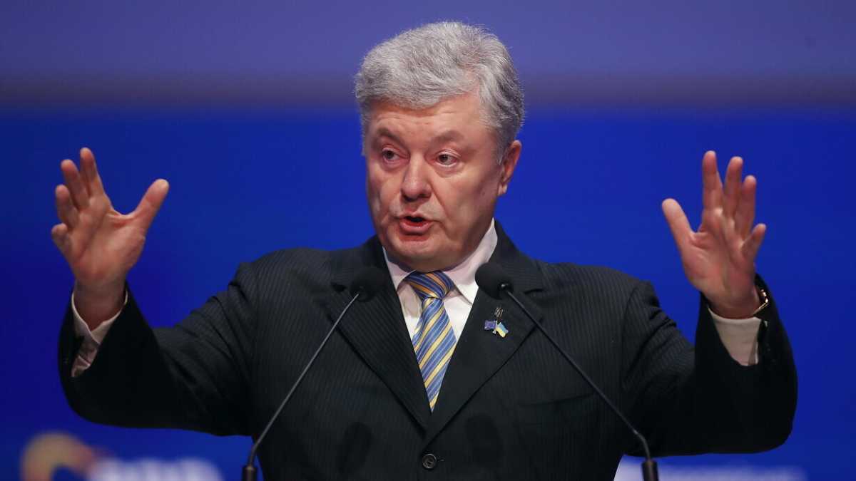 Immagine di L'ex presidente Poroshenko candidato? "Sì, voglio essere il primo eurodeputato ucraino"